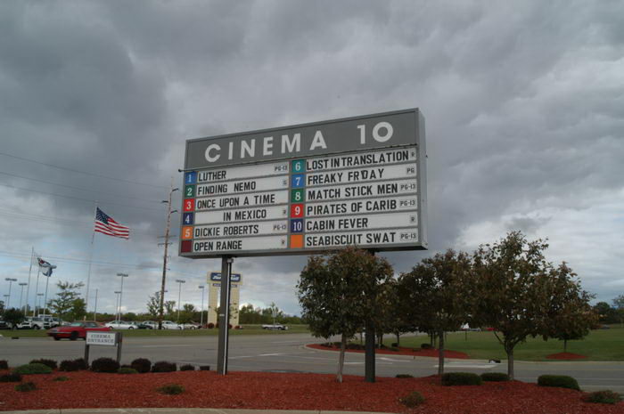 Cinema 10 - 2002-2003 Photos (newer photo)